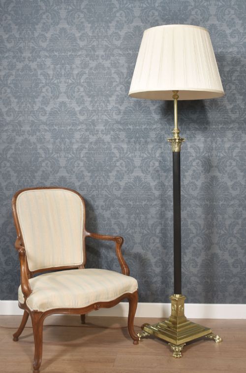 BRASS STANDARD LAMP - ADDITIONAL PHOTO 3