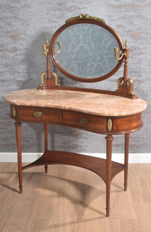 french gilt metal mounted dressing table - CATEGORY: ANTIQUE DRESSING TABLES - DATED 1910