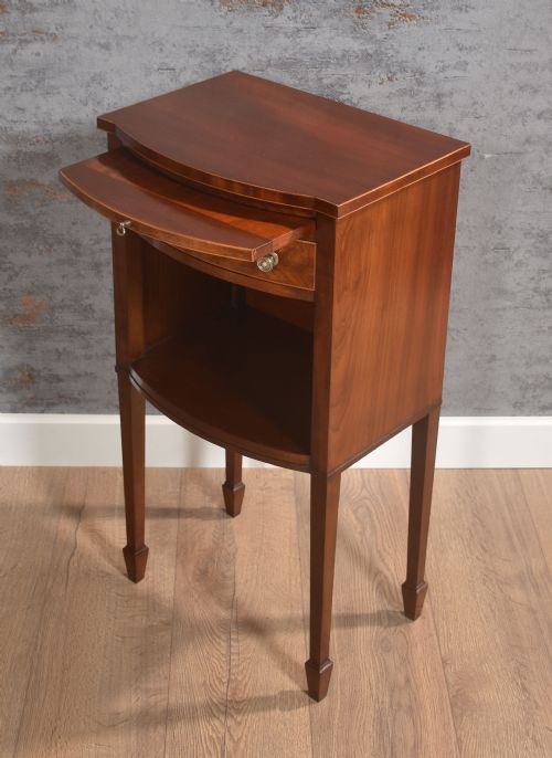 PAIR OF STRING INLAID BEDSIDE TABLE - ADDITIONAL PHOTO 5