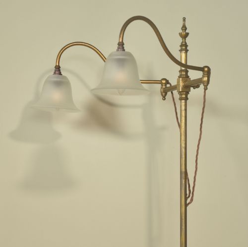PAIR OF BRASS AJUSTABLE READING LAMPS - ADDITIONAL PHOTO 8