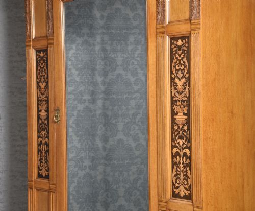 GILLOWS OF LANCASTER MARQUETRY INLAID OAK WARDROBE - ADDITIONAL PHOTO 5
