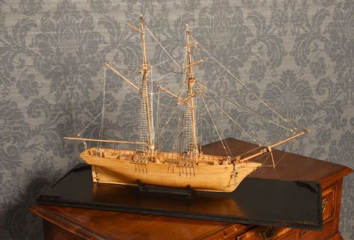 CASED SCALE MODEL OF THE SCOTTISH TWO MASTED SCHOONER - ADDITIONAL PHOTO 2