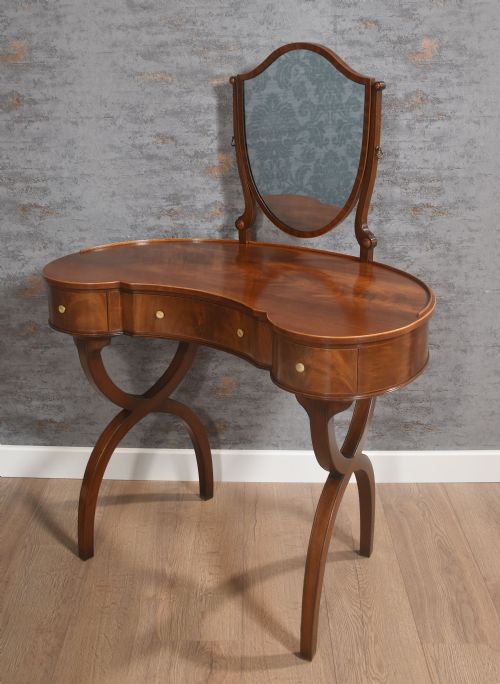 MAHOGANY KIDNEY SHAPED LADYS DRESSING TABLE - ADDITIONAL PHOTO 4