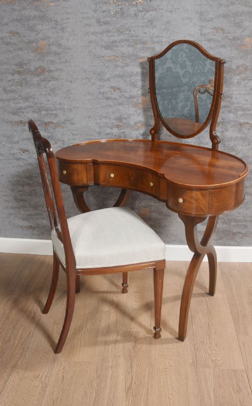MAHOGANY KIDNEY SHAPED LADYS DRESSING TABLE - ADDITIONAL PHOTO 8