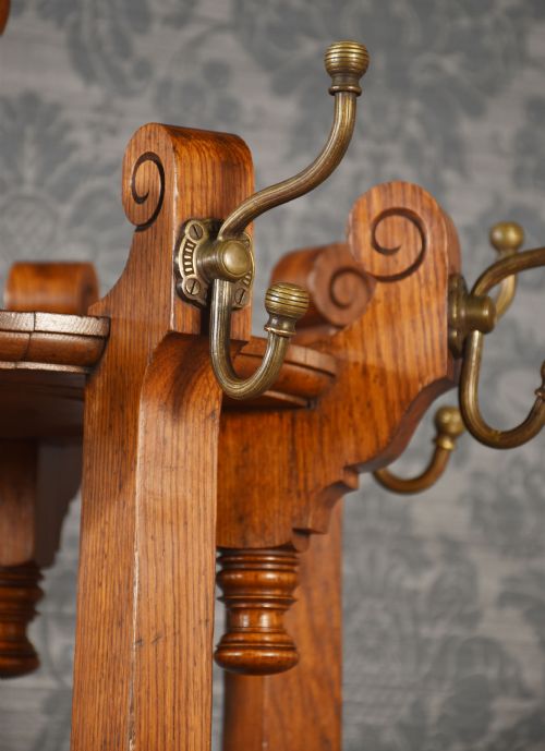 LARGE OAK CIRCULAR HALL STAND - ADDITIONAL PHOTO 3