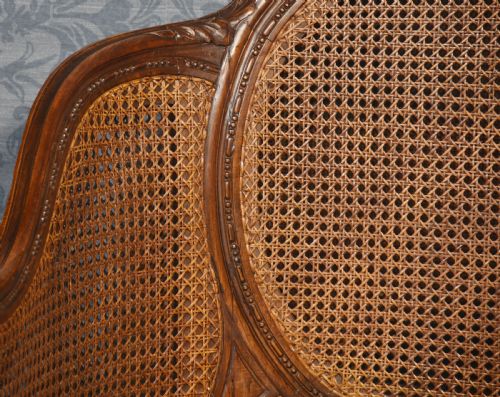 FRENCH LOUIS XVI STYLE CANAPE SETTEE - ADDITIONAL PHOTO 3