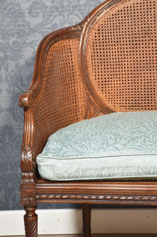 FRENCH LOUIS XVI STYLE CANAPE SETTEE - ADDITIONAL PHOTO 6