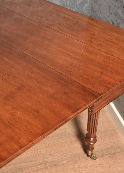 MAHOGANY EXTENDING DINING TABLE - ADDITIONAL PHOTO 9