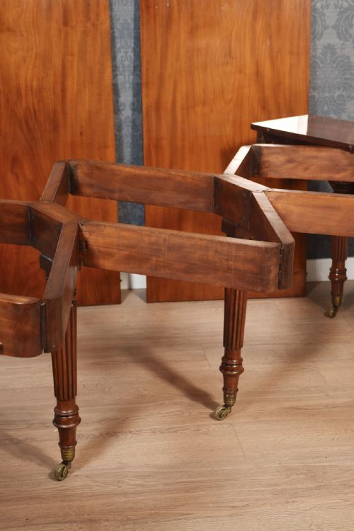 MAHOGANY EXTENDING DINING TABLE - ADDITIONAL PHOTO 14