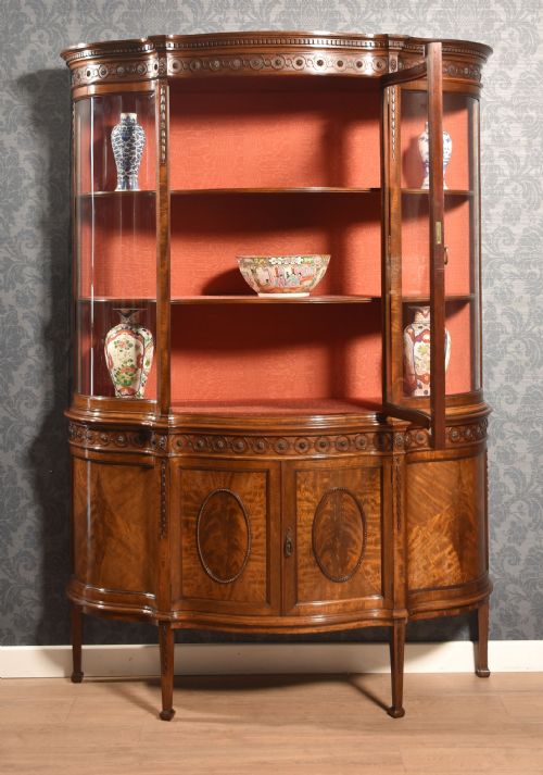 MAHOGANY SERPENTINE FRONTED DISPLAY CABINET - ADDITIONAL PHOTO 1