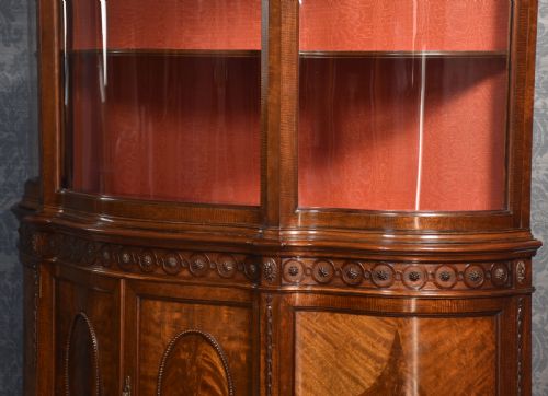 MAHOGANY SERPENTINE FRONTED DISPLAY CABINET - ADDITIONAL PHOTO 15