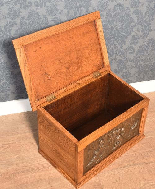 19TH CENTRY EMBOSED COPPER SLIPPER BOX - ADDITIONAL PHOTO 6