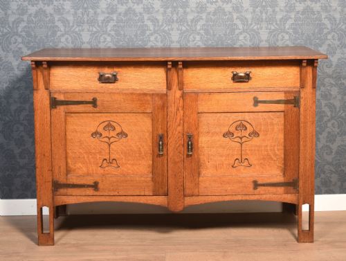art nouveau oak sideboard - CATEGORY: ANTIQUE SIDEBOARDS - DATED 19TH CENTURY