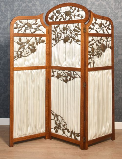 french art nouveau oak three panneled screen - CATEGORY: ANTIQUE MISCELLANEOUS - DATED 19TH CENTURY