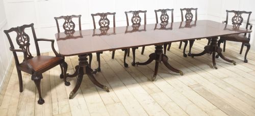 REGENCY MAHOGANY TRIPLE PILLAR DINING TABLE - ADDITIONAL PHOTO 2