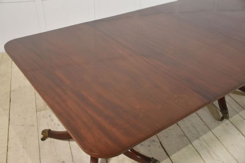 REGENCY MAHOGANY TRIPLE PILLAR DINING TABLE - ADDITIONAL PHOTO 8