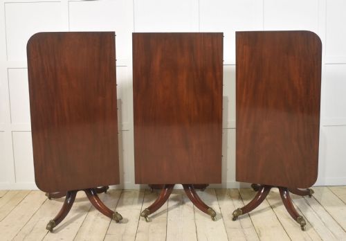 REGENCY MAHOGANY TRIPLE PILLAR DINING TABLE - ADDITIONAL PHOTO 11