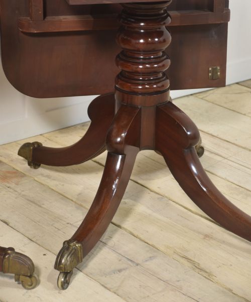REGENCY MAHOGANY TRIPLE PILLAR DINING TABLE - ADDITIONAL PHOTO 16