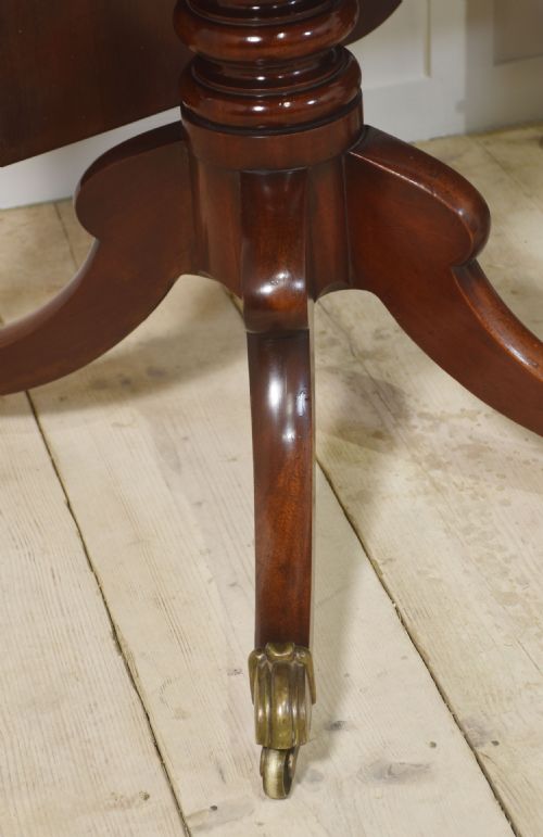 REGENCY MAHOGANY TRIPLE PILLAR DINING TABLE - ADDITIONAL PHOTO 17