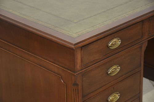 MAHOGANY TWIN PEDESTAL DESK - ADDITIONAL PHOTO 2