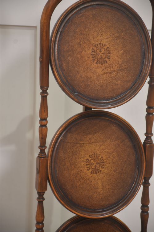 THREE TIER FOLDING CAKE STAND - ADDITIONAL PHOTO 3
