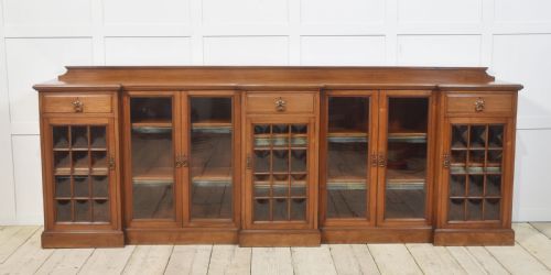 LARGE WALNUT BREAKFRONT LOW BOOKCASE - ADDITIONAL PHOTO 7