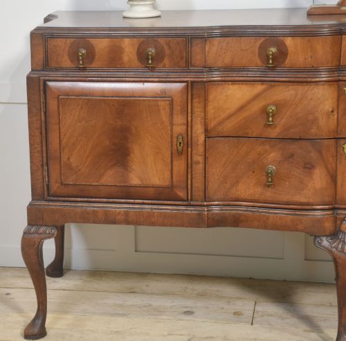 WALNUT CROSSBANDED QUEEN ANN SIDEBOARD - ADDITIONAL PHOTO 5
