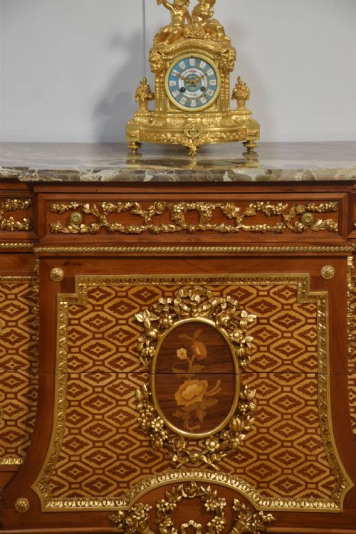 ITALIAN INLAID AND PARCEL GILT MAHOGANY BREAKFRONT COMMODE - ADDITIONAL PHOTO 1