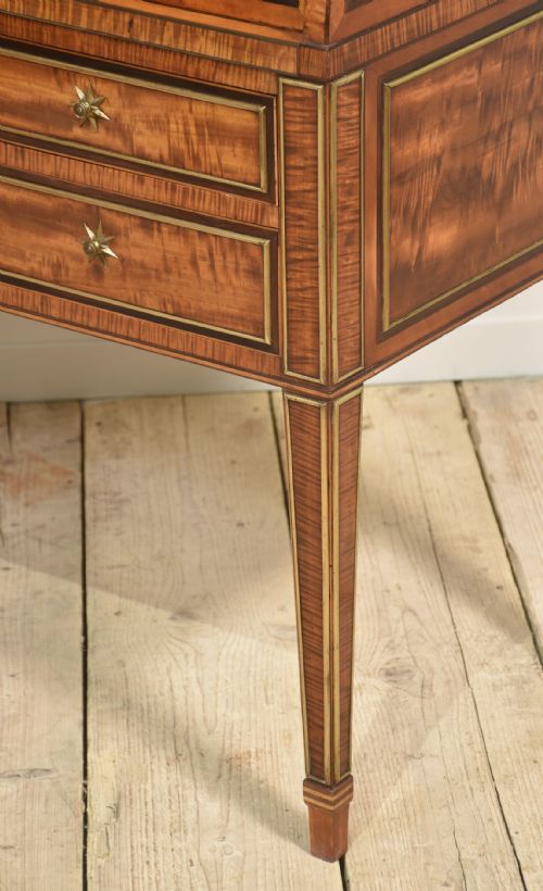 PAIR OF IMPORTANT GEORGIAN SATINWOOD CYLINDER CABINETS - ADDITIONAL PHOTO 20