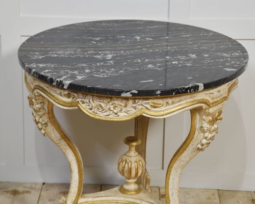 ITALIAN PAINTED AND PARCEL GILT OCCASIONAL TABLE - ADDITIONAL PHOTO 1