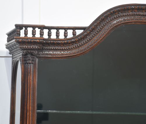 CARVED OAK DISPLAY CABINET - ADDITIONAL PHOTO 6