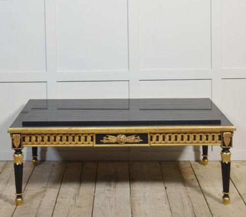 venetian style coffee table - CATEGORY: ANTIQUE TABLES - DATED 1910