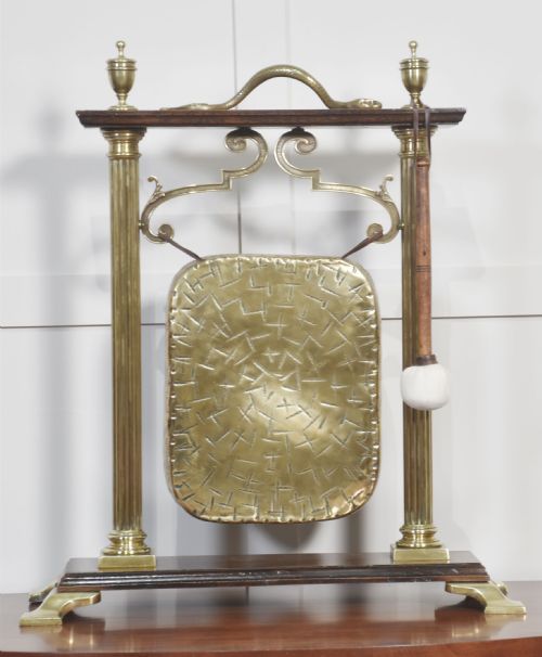 BRASS AND OAK TABLE GONG - ADDITIONAL PHOTO 4