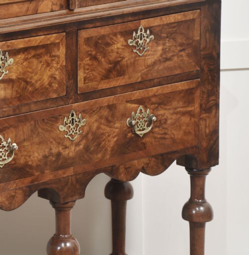 WALNUT QUEEN ANN STYLE DISPLAY CABINET - ADDITIONAL PHOTO 4