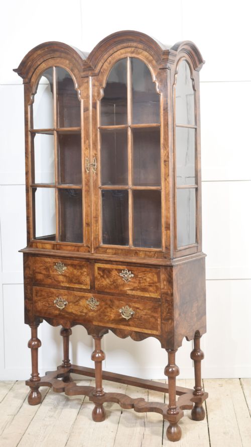 WALNUT QUEEN ANN STYLE DISPLAY CABINET - ADDITIONAL PHOTO 8