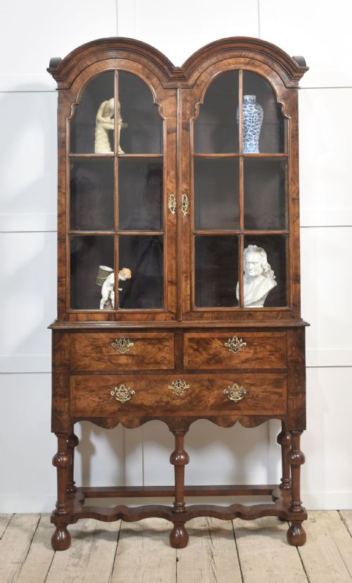 WALNUT QUEEN ANN STYLE DISPLAY CABINET - ADDITIONAL PHOTO 12