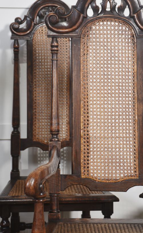 SET OF EIGHT OAK HIGH BACK CHAIRS - ADDITIONAL PHOTO 5