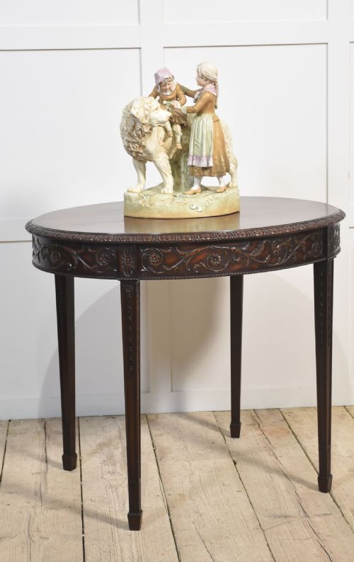 CARVED MAHOGANY OCCASIONAL TABLE - ADDITIONAL PHOTO 4
