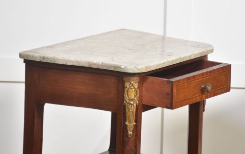 PAIR OF GILT METAL MOUNTED BEDSIDE CABINETS - ADDITIONAL PHOTO 10