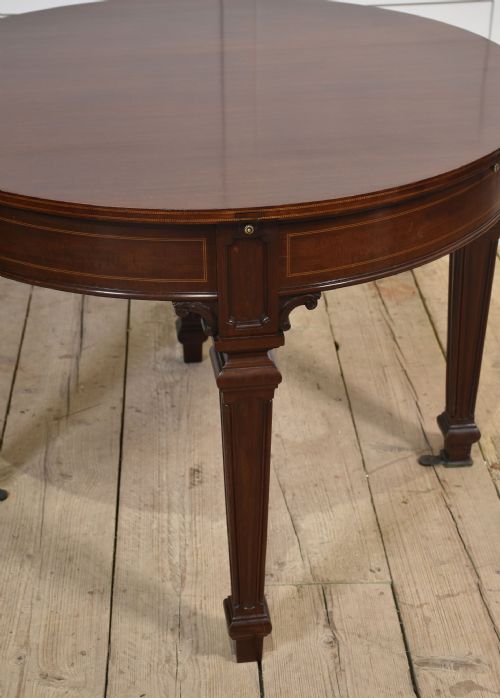 MAHOGANY CIRCULAR EXTENDING DINING TABLE - ADDITIONAL PHOTO 13