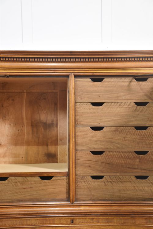 FIGURED WALNUT PRESS CUPBOARD - ADDITIONAL PHOTO 5