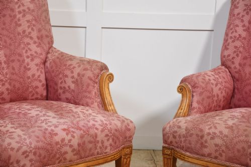 PAIR OF SATINWOOD LOUNGE CHAIRS - ADDITIONAL PHOTO 7