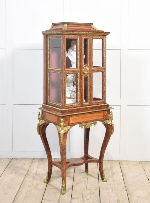 KINGWOOD DISPLAY CABINET ON STAND - ADDITIONAL PHOTO 3