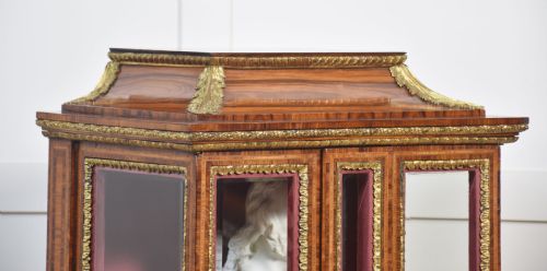 KINGWOOD DISPLAY CABINET ON STAND - ADDITIONAL PHOTO 5