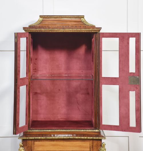 KINGWOOD DISPLAY CABINET ON STAND - ADDITIONAL PHOTO 8