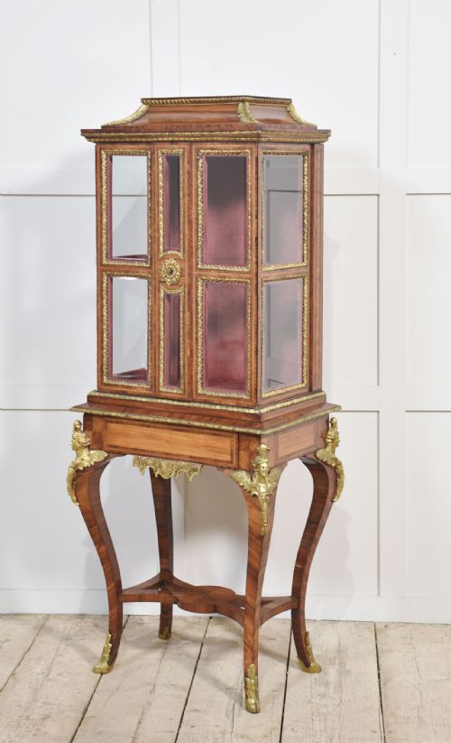 KINGWOOD DISPLAY CABINET ON STAND - ADDITIONAL PHOTO 11