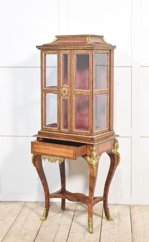 KINGWOOD DISPLAY CABINET ON STAND - ADDITIONAL PHOTO 13