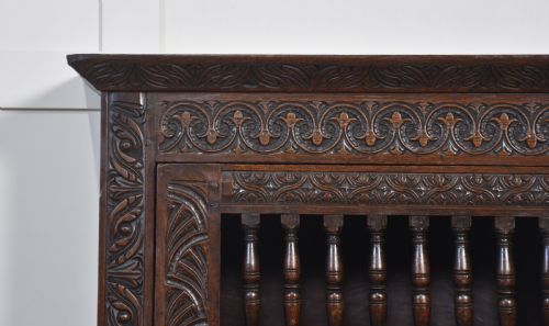 CHARLES II OAK MURAL LIVERY CUPBOARD - ADDITIONAL PHOTO 2