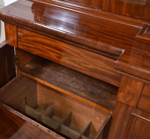 19TH CENTURY MAHOGANY LIBRARY BREAKFRONT BOOKCASE - ADDITIONAL PHOTO 3
