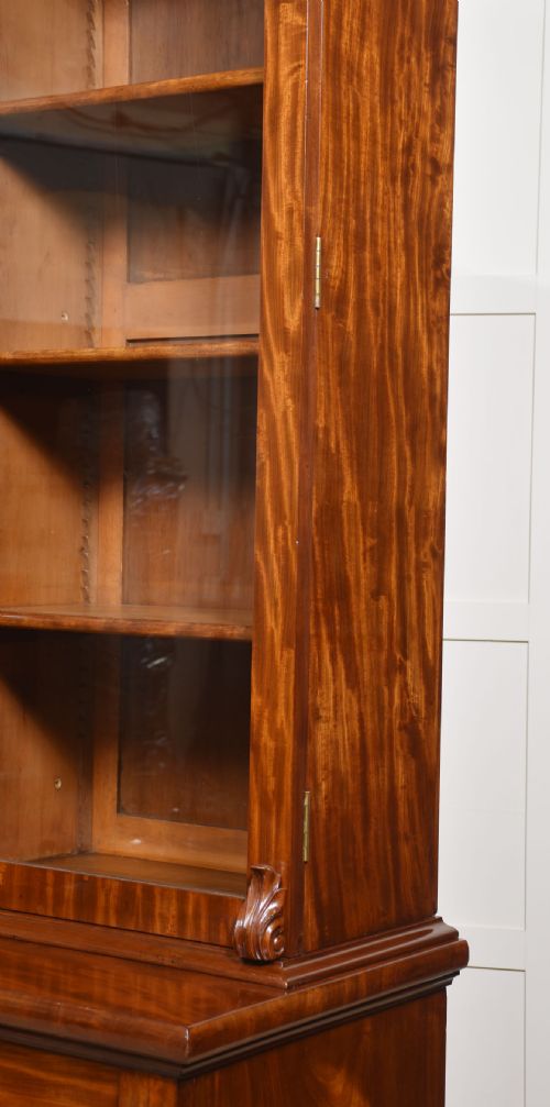 19TH CENTURY MAHOGANY LIBRARY BREAKFRONT BOOKCASE - ADDITIONAL PHOTO 15